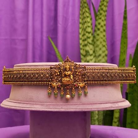 Silver Vaddanam and Muhurtham Sarees for a Graceful Bridal Look